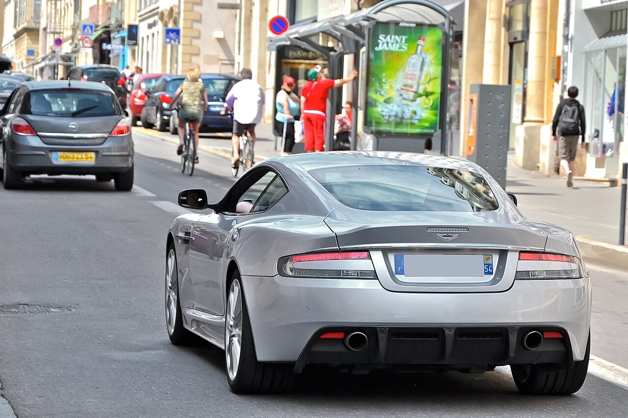 Aston Martin DBS