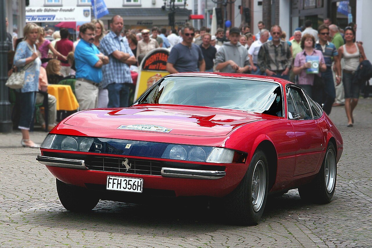 Ferrari 365