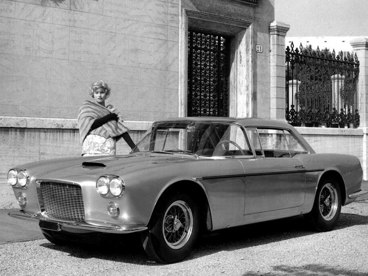 Ferrari 400 Superamerica