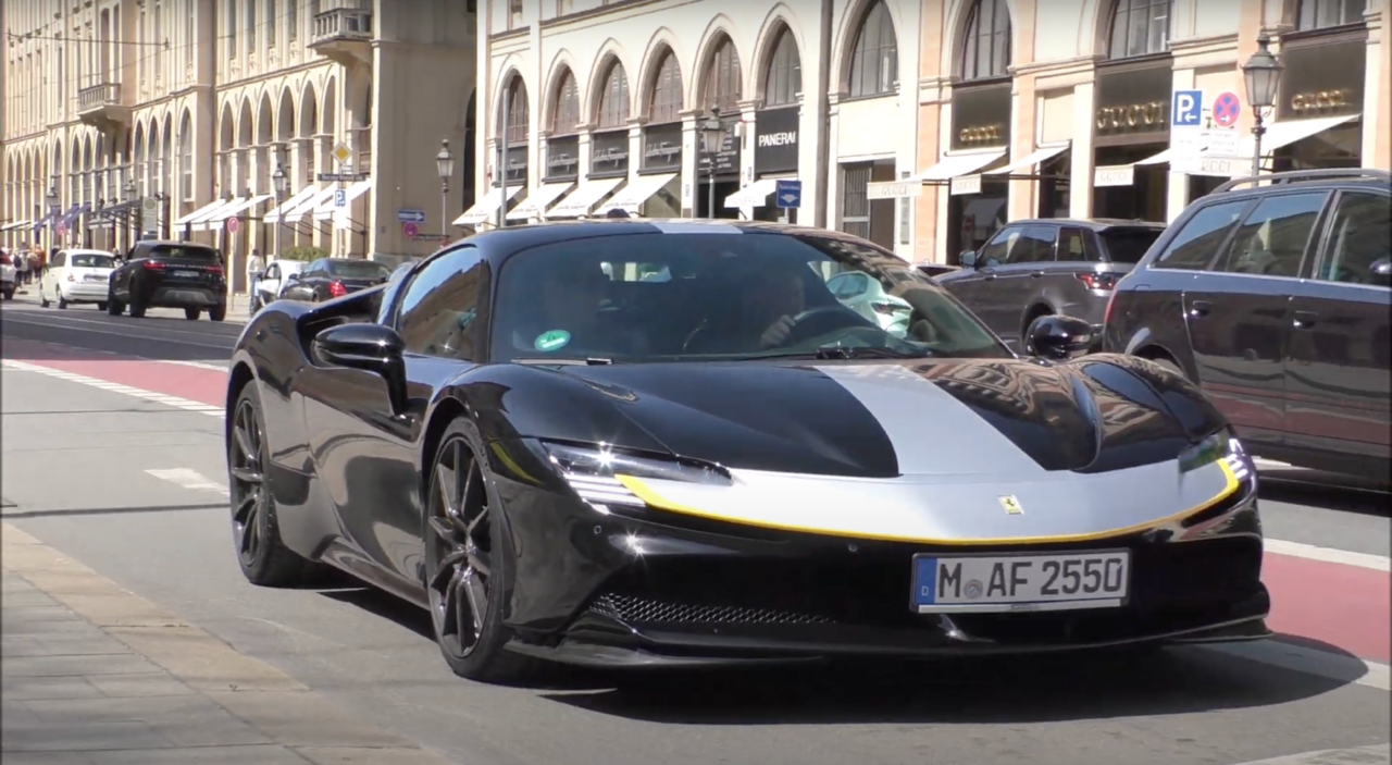 Ferrari SF90
