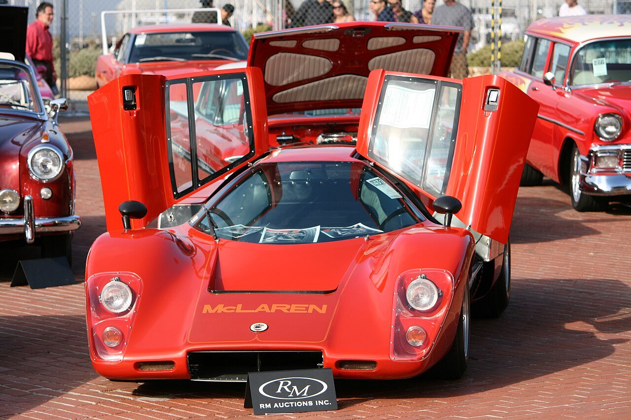 McLaren M6GT